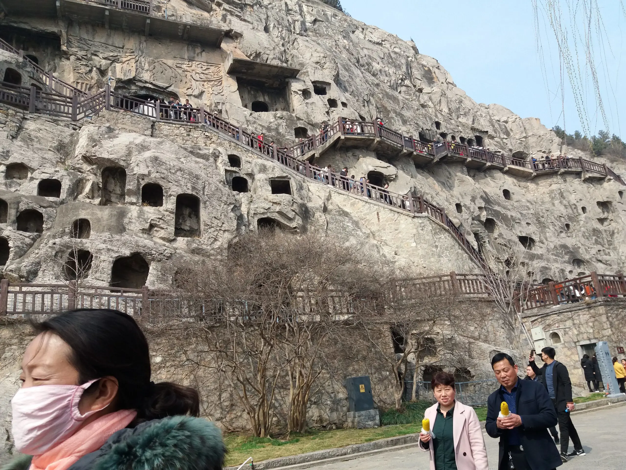 salviano_991-longmen_grutas-budistas_2019-11-05_932-pm-scaled
